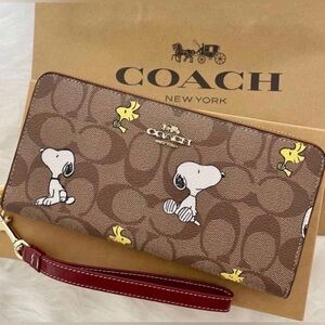 NIP Coach Brown Signature Snoopy Zip Wallet with Red Wristlet